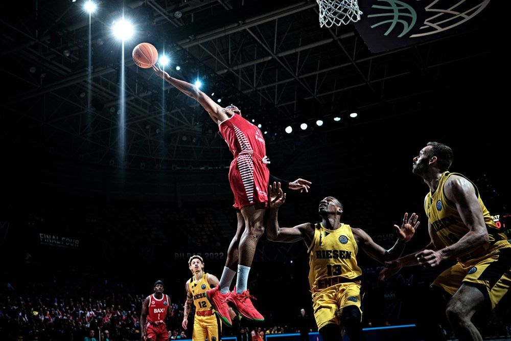 Baxi-Tenerife: Les millors imatges de la final de la Basketball Champions League