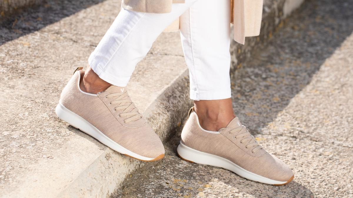 Accesorios fondo romántico El zapato mallorquín más cómodo y deseado por todas las madres