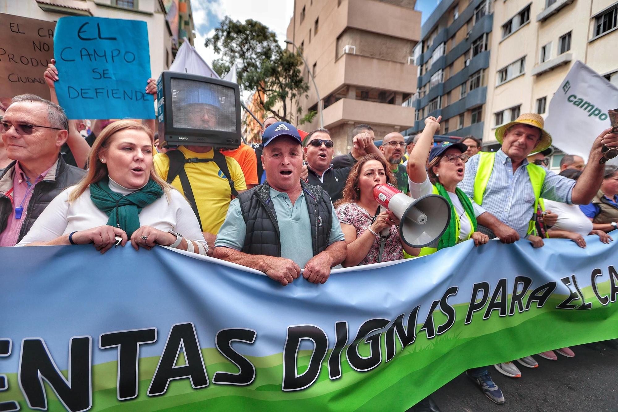 El sector agrario protesta en las calles de Santa Cruz