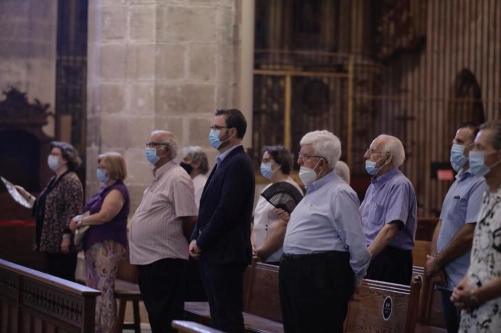 Mallorca da el último adiós a Tolo Güell en la Catedral