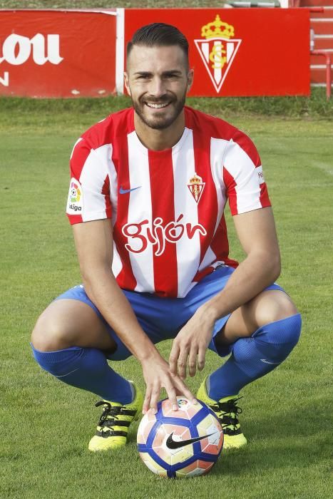 Presentación de Xavi Torres y entrenamiento del Sporting