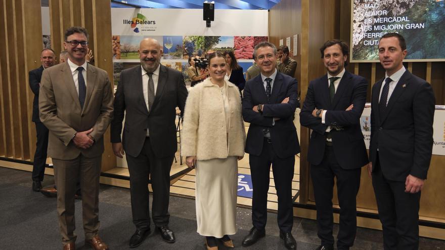 Cajamar apoya a la industria turística balear en Fitur 2025