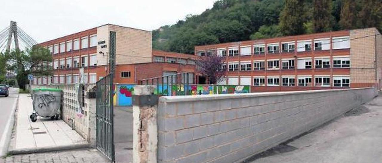 El Colegio Gervasio Ramos, de Sama