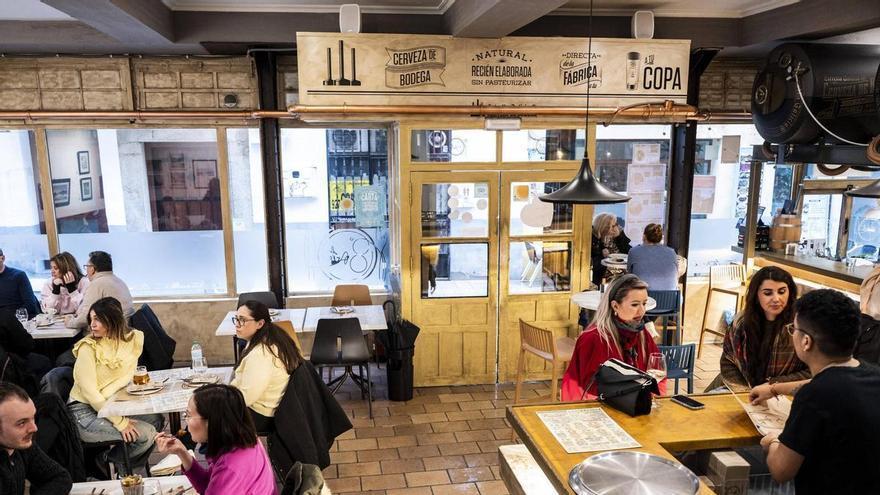 Video | Fin de semana clave para los hosteleros de Cáceres con la multitudinaria jura de bandera
