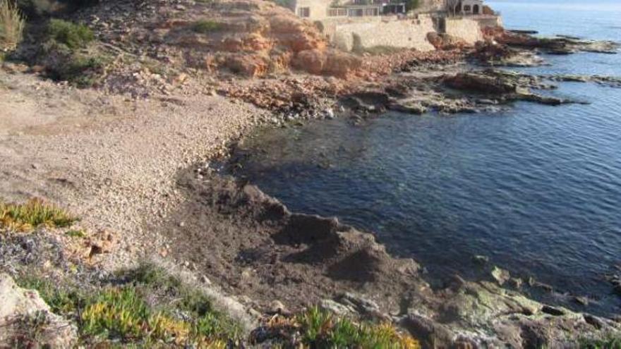 Cala de La Zorra tendrá accesos para bañistas en Semana Santa