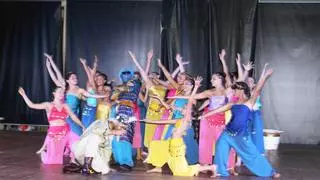 Bailes en la calle y en la Casa de Cultura de Crevillent en el Día Internacional de la Danza