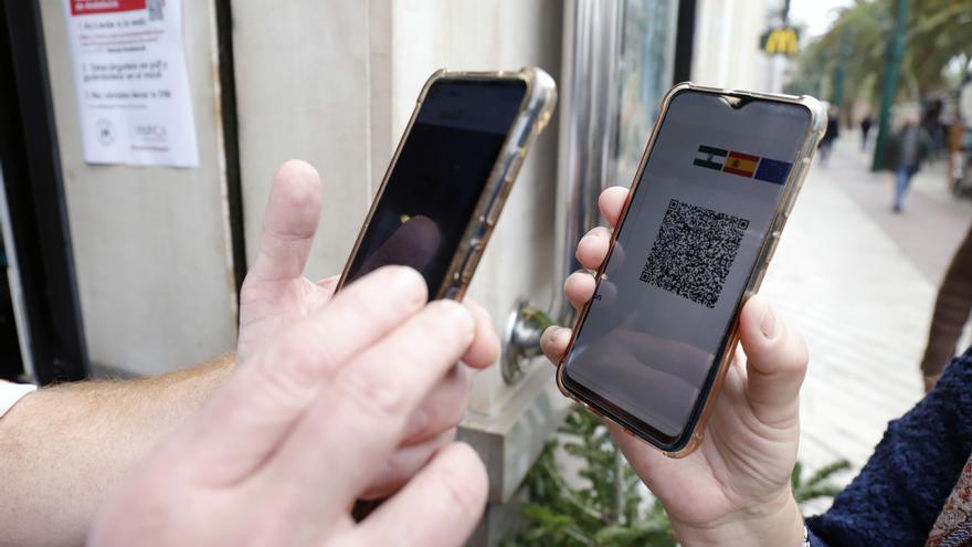 La OCU alerta de nuevas estafas con el código QR