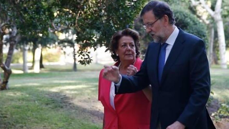 Rajoy insinúa que la línea roja para Rita Barberá es el juicio oral