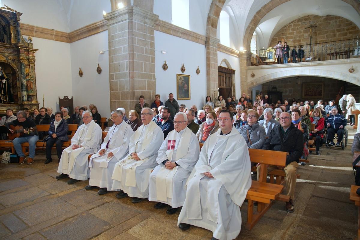 GALERÍA | Las monjas del Amor de Dios de Alcañices se despiden de La Raya