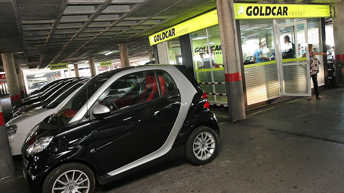 La oficina de Goldcar en el aeropuerto de Alicante, en una imagen de archivo.