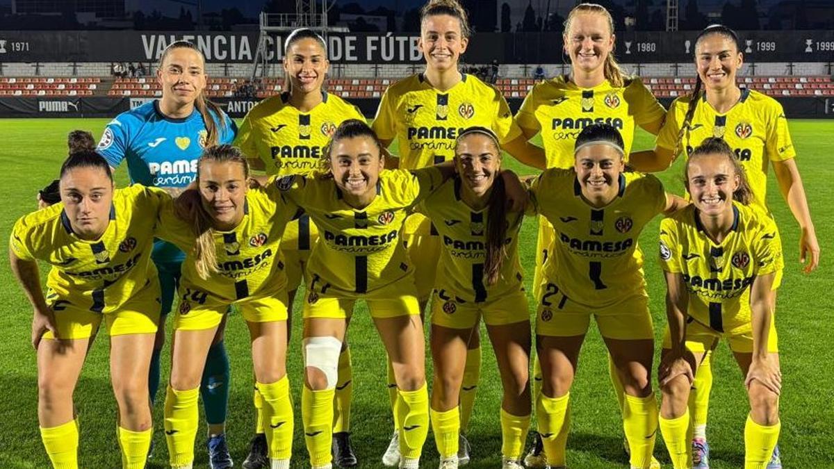 Once titular que presentó el Villarreal femenino ante el Valencia.