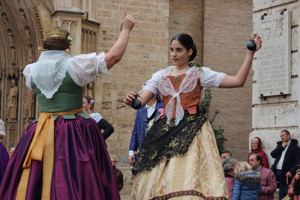 Estreno de los Balls al Carrer de las Fallas 2020