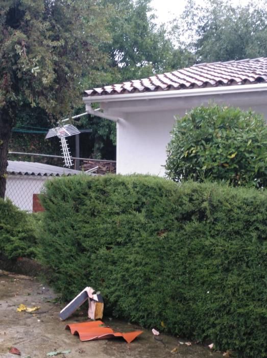 Destrosses a Riells i Viabrea per un tornado