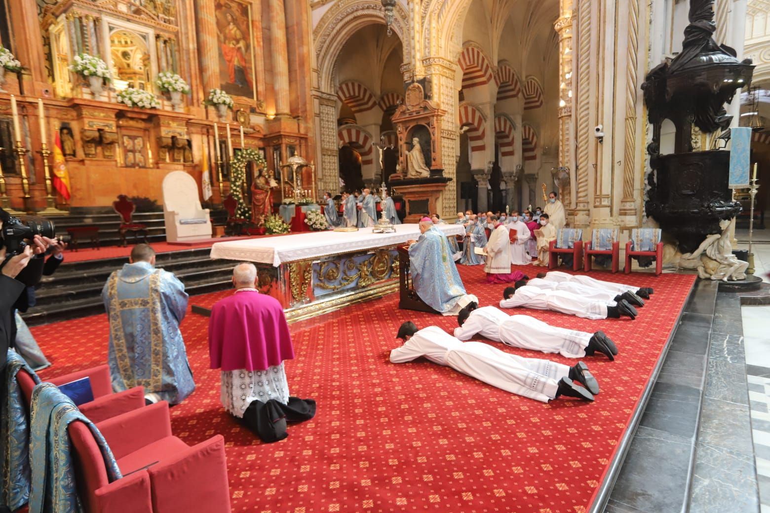 Ordenación de nuevos diáconos en la Catedral de Córdoba