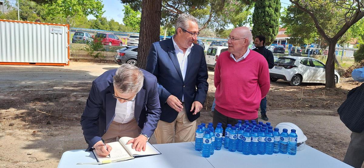Inicio de las obras del instituto Pere Maria de Benidorm