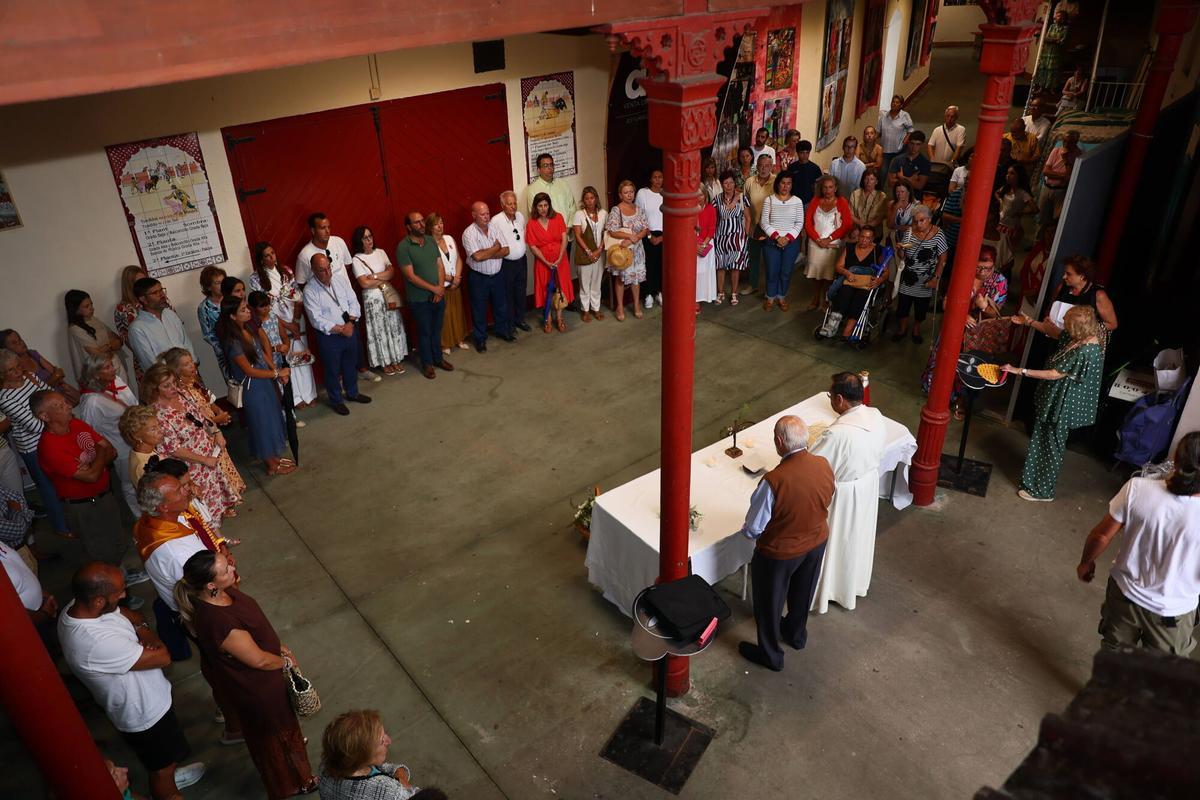 La misa del día de Begoña en la plaza de toros de Gijón, en imágenes La misa del día de Begoña en la plaza de toros de Gijón, en imágenes