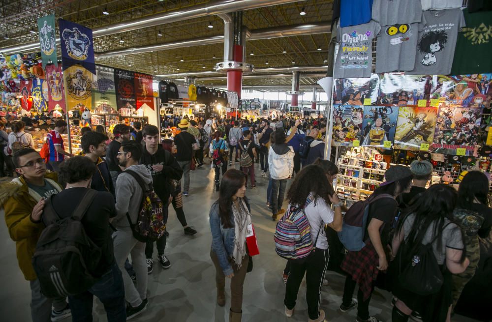 El VIII Salón del Manga de Alicante abarrota IFA