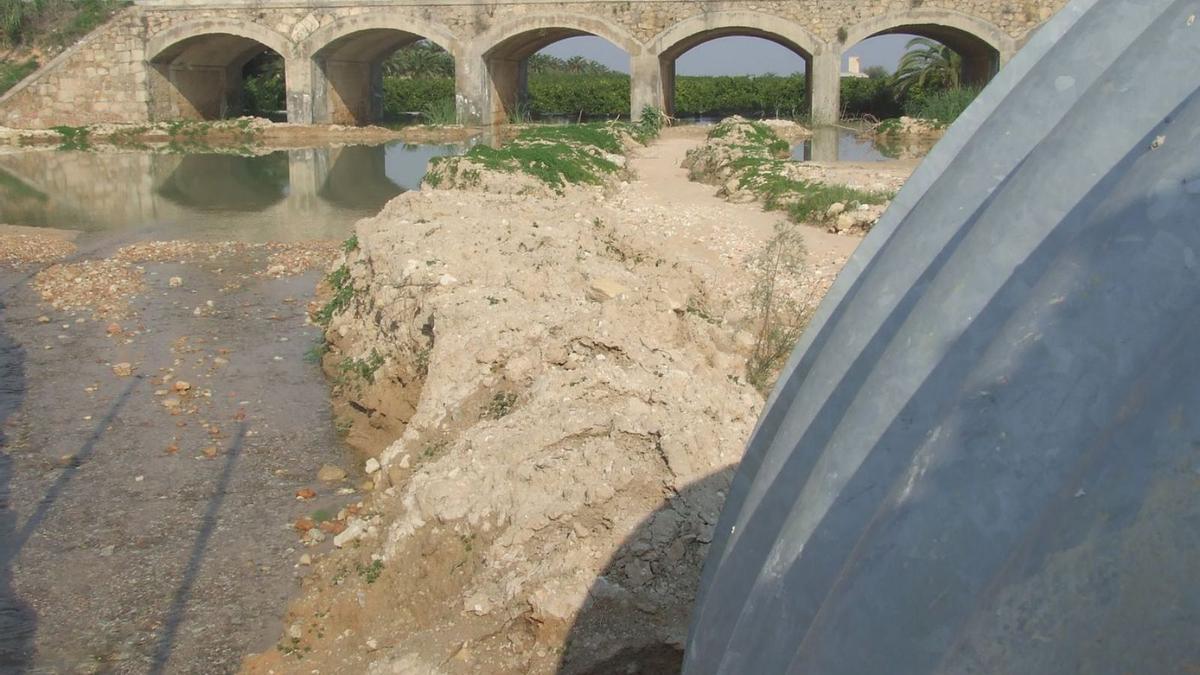 Aguas abajo de este puente de Lo Quiles sobre la CV-95, se ubicará el embalse de laminación.  | D.PAMIES