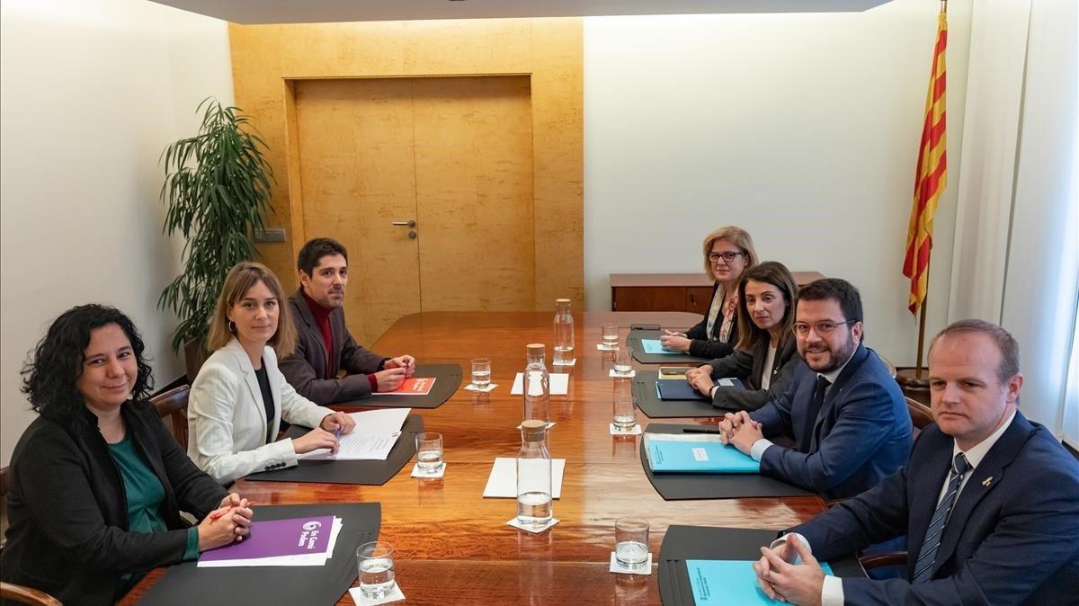zentauroepp51399771 16 12 2019 los equipos negociadores con el vicepresidente de191216180254 zentauroepp51399771 16 12 2019 los equipos negociadores con el vicepresidente de191216180254