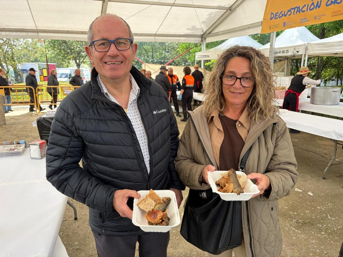 Juan y Gloria, debutantes en la Festa da Troita.