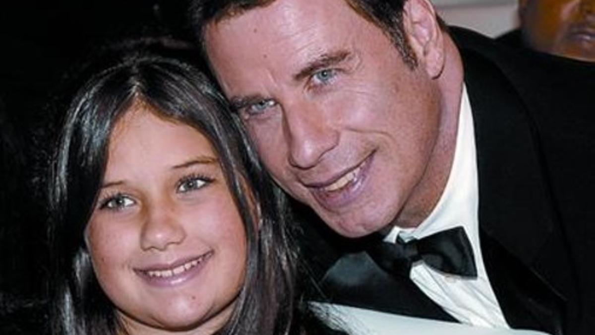 John Travolta lleva a su hija a una gala de la Iglesia de la Cienciología_MEDIA_1