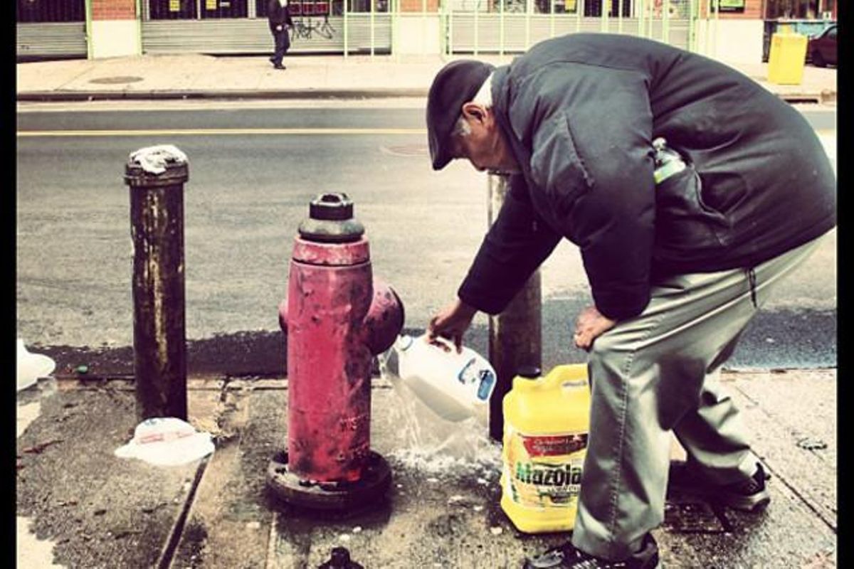 idoyany: #sandy NYC, 2012 José Elicier, 77 anys, pis 12 sense ascensor.