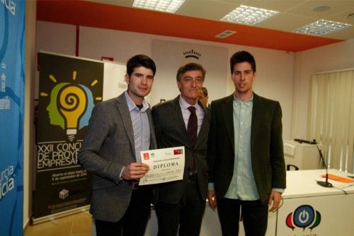 Entrega de los premios Cátedra de Emprendedores de la UMU en el CIM-M