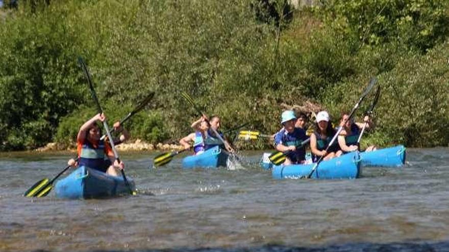 Canoas bajando el Sella.