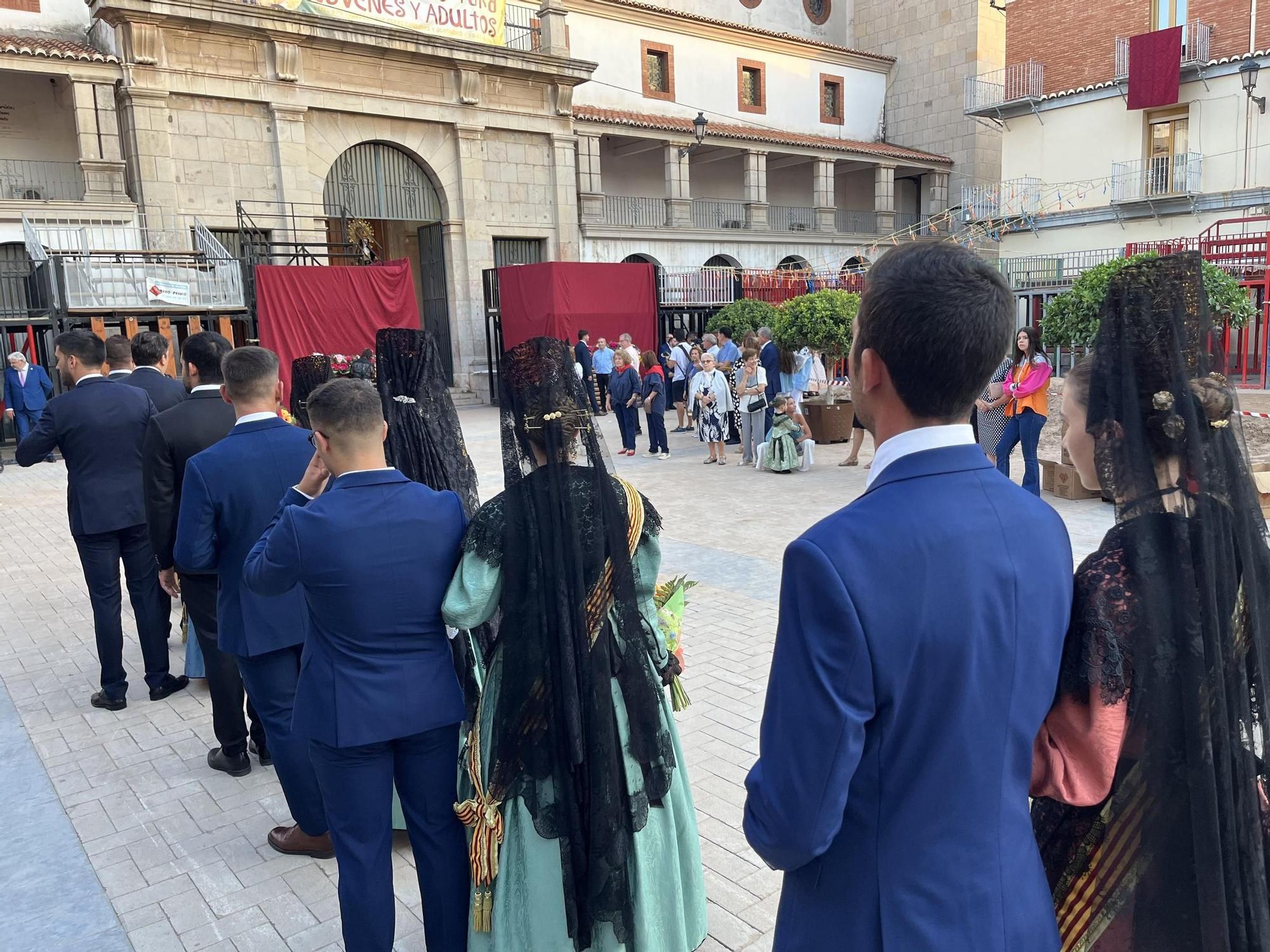 Galería | Las mejores imágenes de la ofrenda a la Mare de Déu de la Soledat en Nules