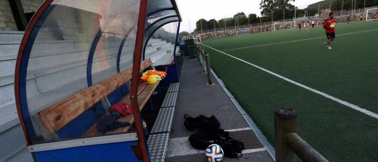 Un entrenamiento en las instalaciones deportivas de Balbín.