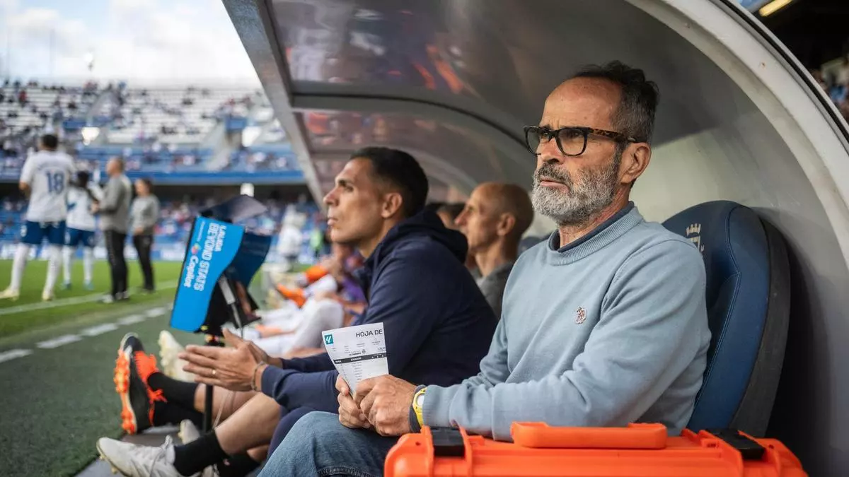 Álvaro Cervera deja entrever una noticia relevante para el futuro del CD Tenerife