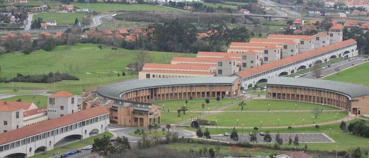 Vista general de la Escuela Politécnica de Gijón.