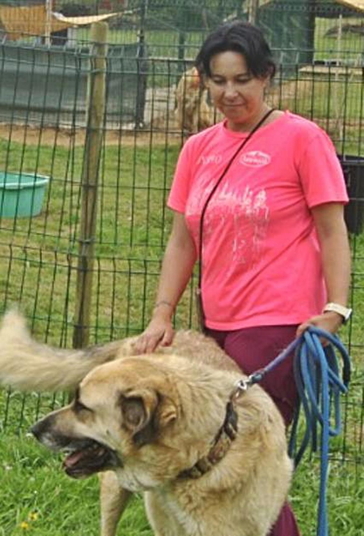 La voluntaria Nuria Estévez. | A. I.