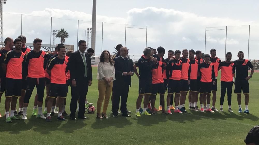 Entrenamiento de la UD Las Palmas en el campo de fútbol de El Hornillo