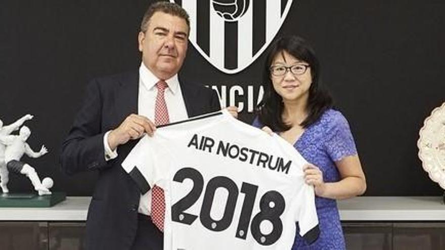 El Valencia CF vuela con Air Nostrum hasta 2018