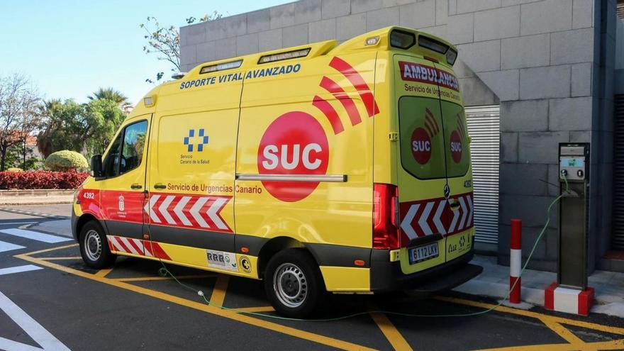 Ambulancia medicalizada del Servicio de Urgencias Canario.