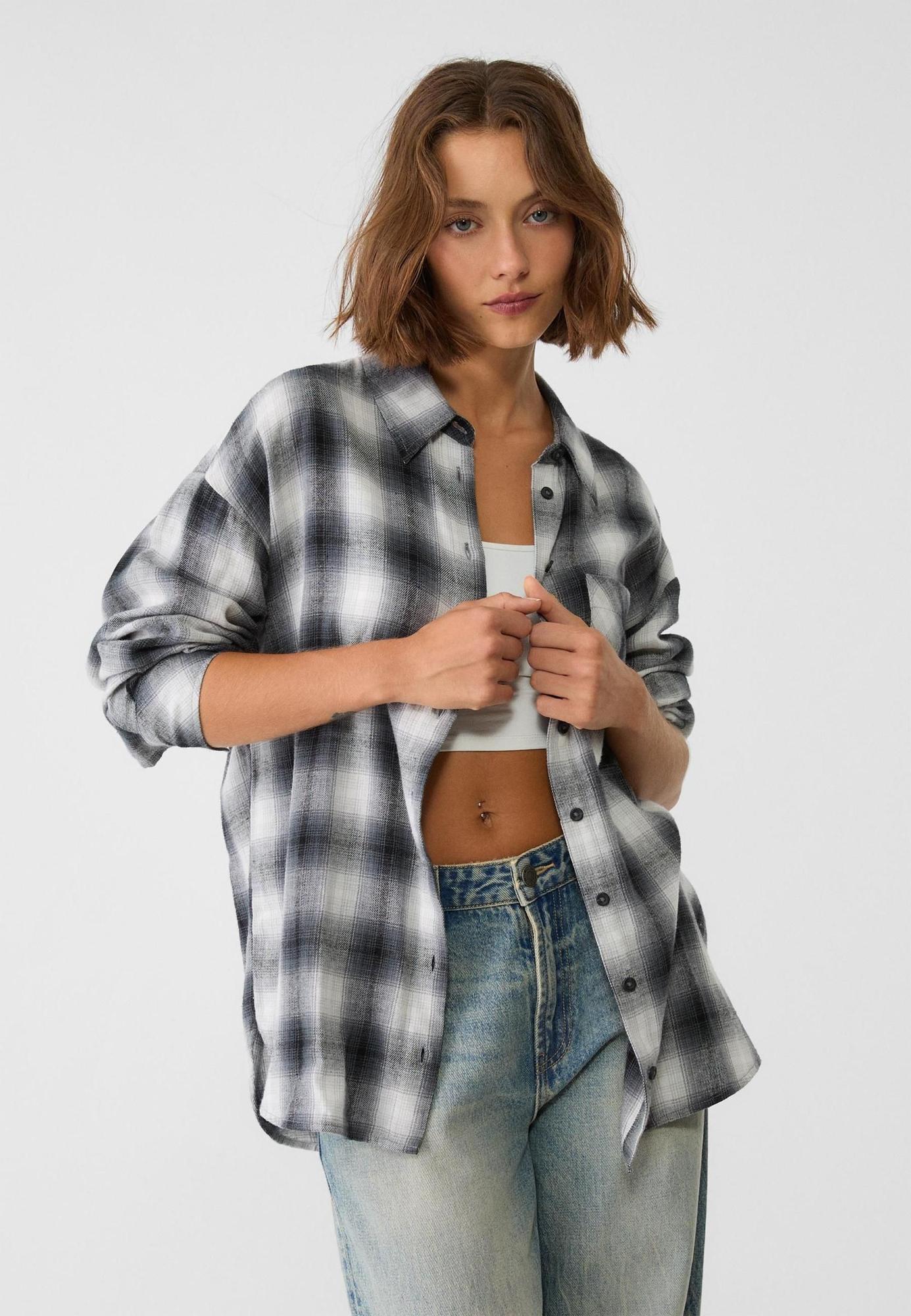 Sobrecamisa de cuadros de Stradivarius
