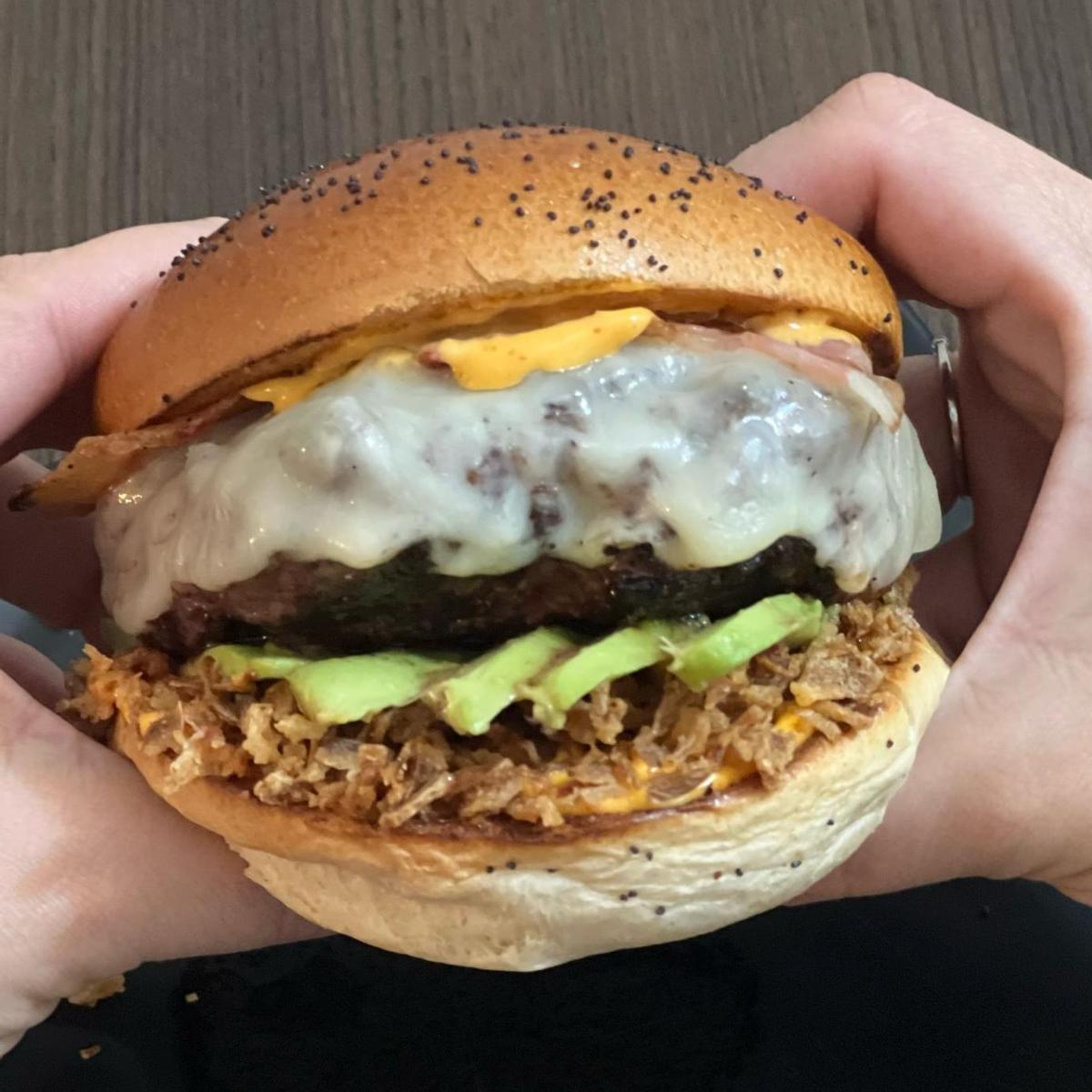 Crean una experiencia única con sus hamburguesas.