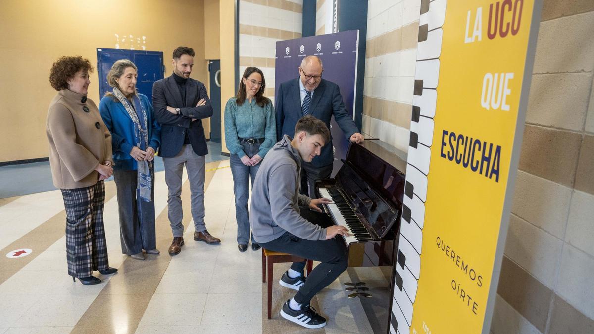 El piano instalado en Rabanales.