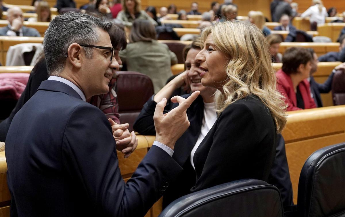 Los ministros Félix Bolaños, Yolanda Díaz y Teresa Ribera, en el Senado.