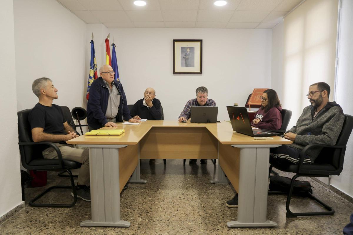 Julián Pinazo durante su intervención en la moción de censura celebrada el 6 de octubre en La Yesa.