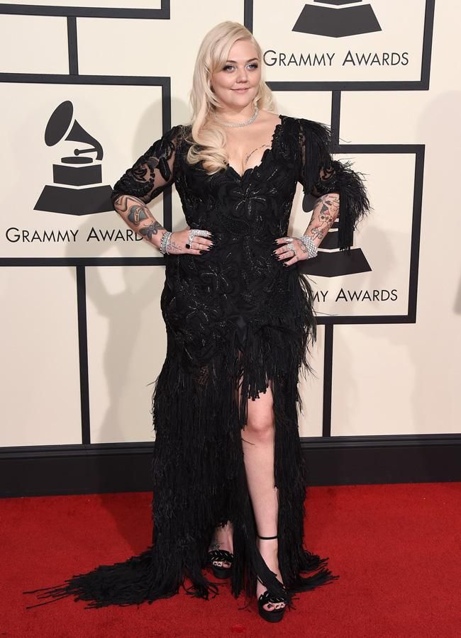Premios Grammy 2016: Elle King con vestido de Christian Siriano
