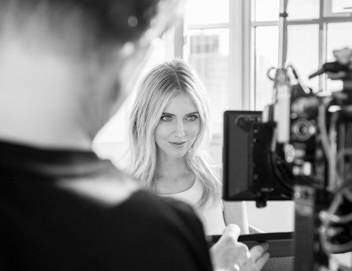 Making Of de la campaña Empowered Woman de Intimissimi con Chiara Ferragni y Gisele Bündchen