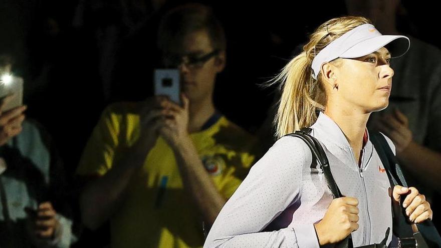 María Sharapova, antes del partido en Stuttgart.