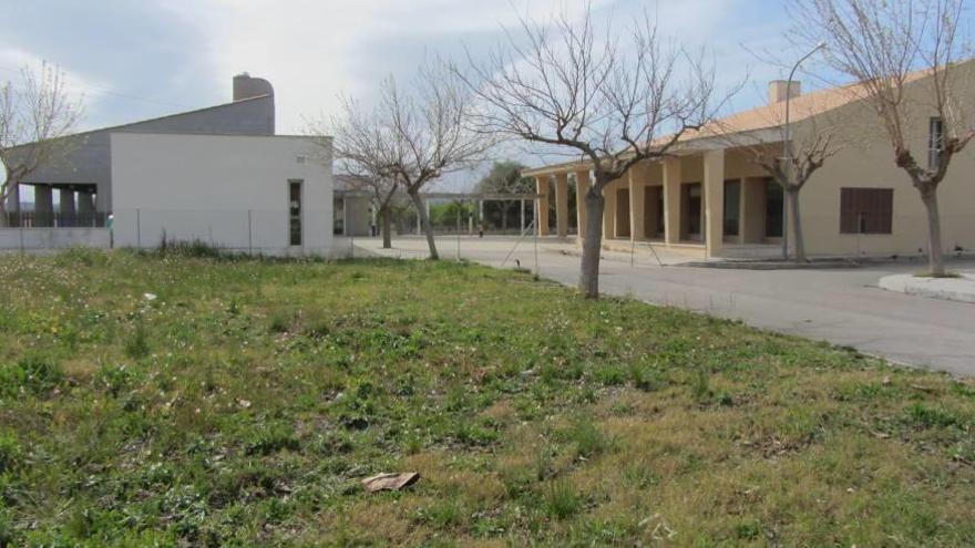 Imagen de los aledaños de la escuela infantil junto a la que se prevé erigir el nuevo parque.