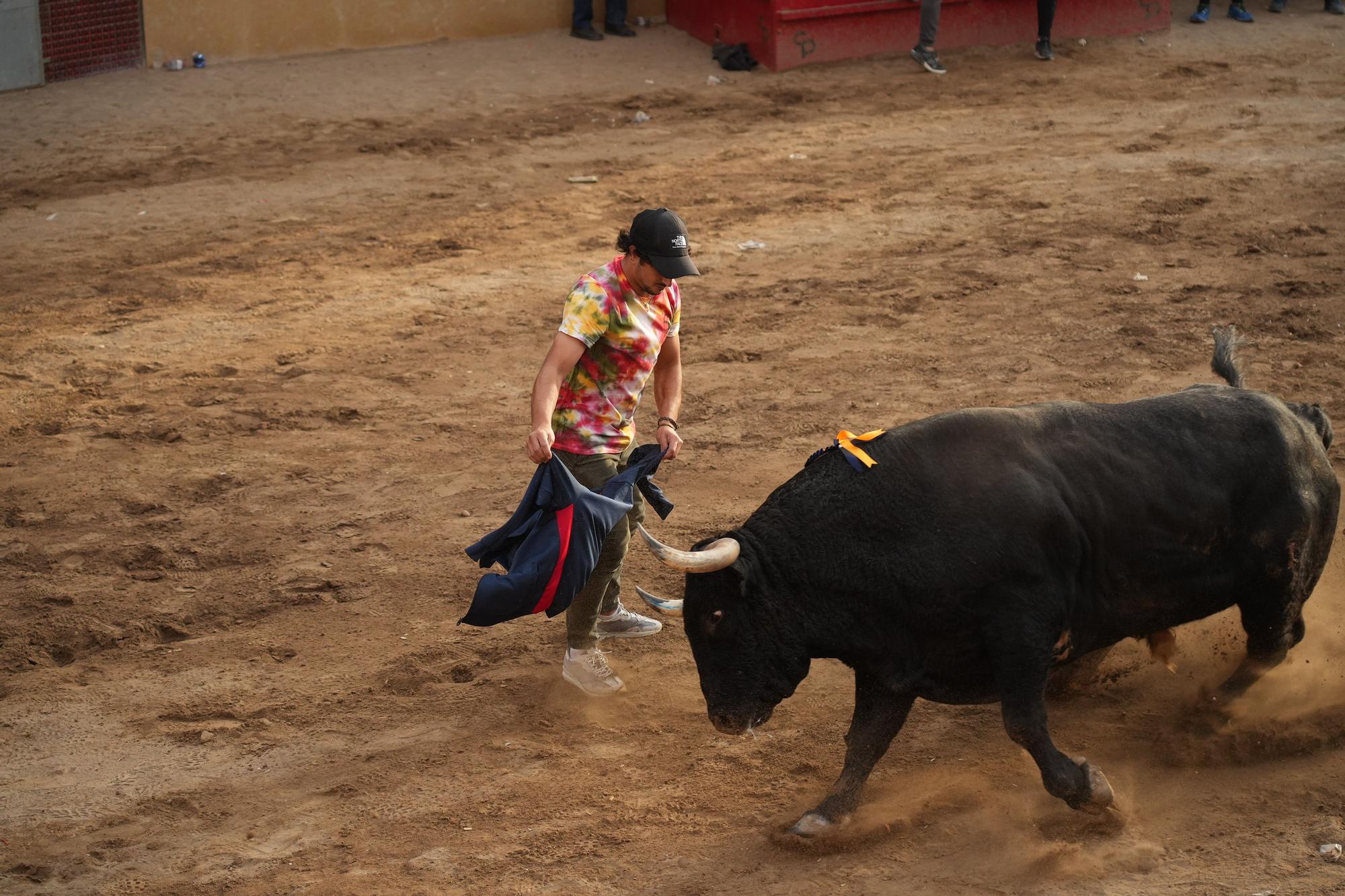 La tarde taurina del viernes de la Fira d'Onda, en imágenes