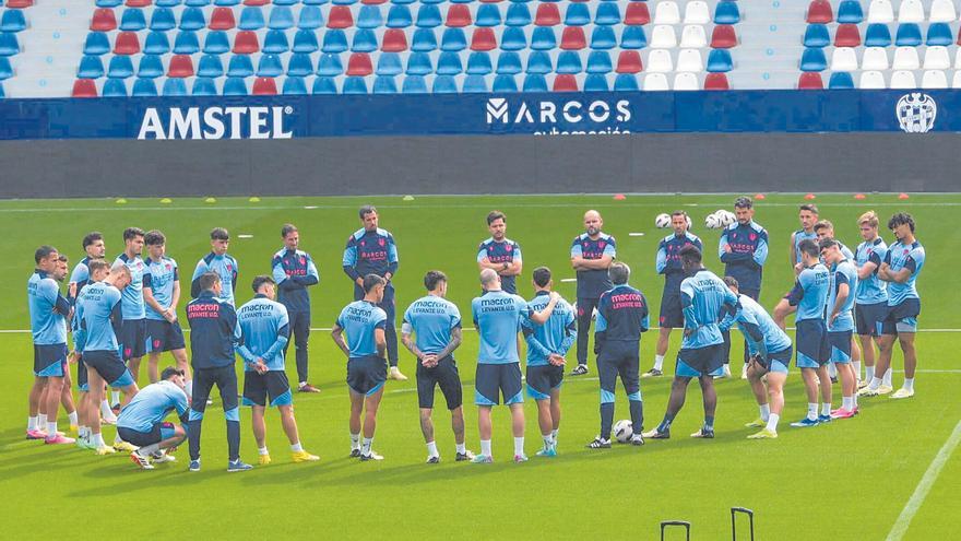 La esperanza de ascender se sostiene en casa para el Levante