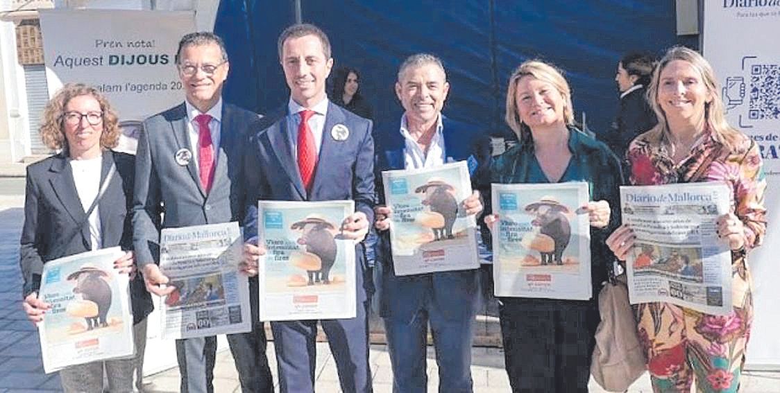 Llorenç Galmés, presidente del Consell, en la carpa del Diario de Mallorca.