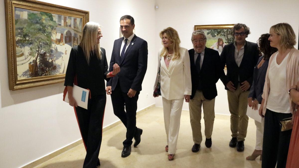 Carme Cervera visita l&#039;exposició temporal de l&#039;Espai Thyssen de Sant Feliu, el 2019