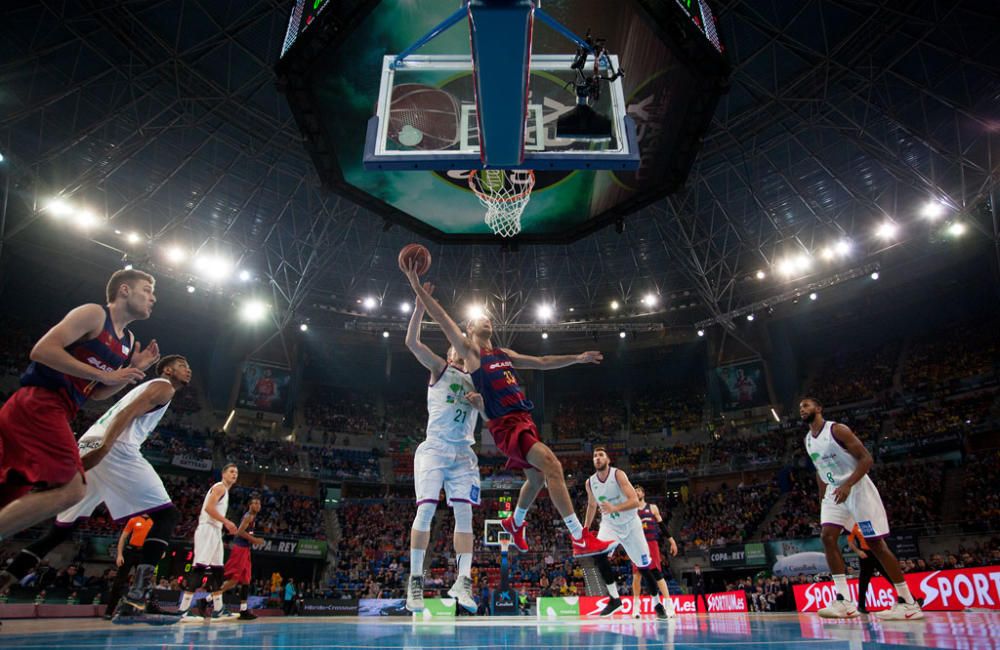 El conjunto de Joan Plaza se vuelve para Málaga a las primeras de cambio tras una mala segunda parte del encuentro ante el FC Barcelona Lassa